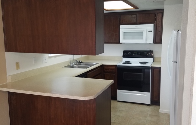 2 beds, 2 baths, 1,040 sqft, $1,575, Unit 260