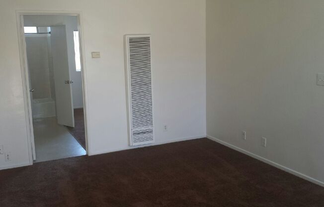 1 bed, 1 bath, 600 sqft, $1,695, Unit 15