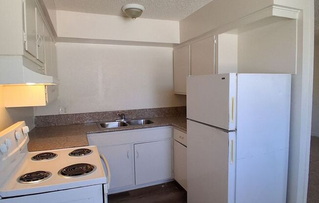 1331-1349 E San Bruno Ave