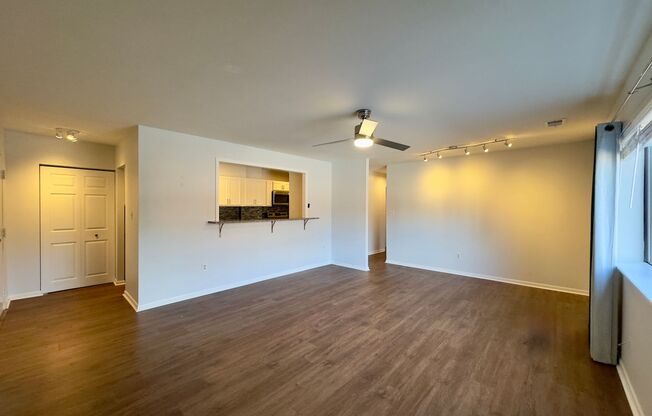 Charming 2 Bedroom/1 Bathroom Apartment in Mt Washington, MD!