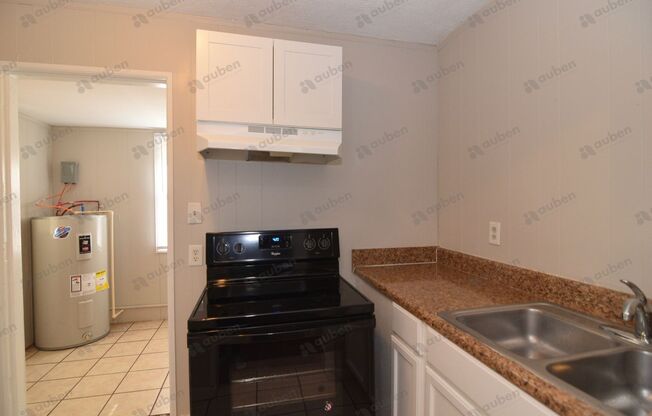 2 beds, 1 bath, $1,000