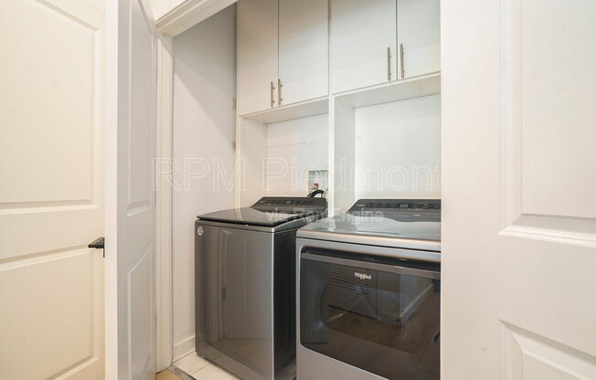 1 bed, 1 bath, 779 sqft, $2,200, Unit Apt 2003