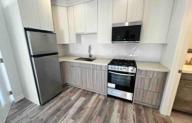 1 bed, 1 bath, 500 sqft, $2,100, Unit Unit 3