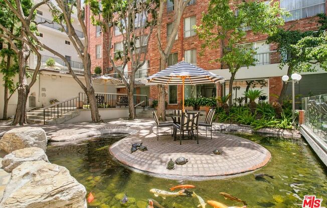 Studio, 1 bath, 405 sqft, $2,700, Unit 546