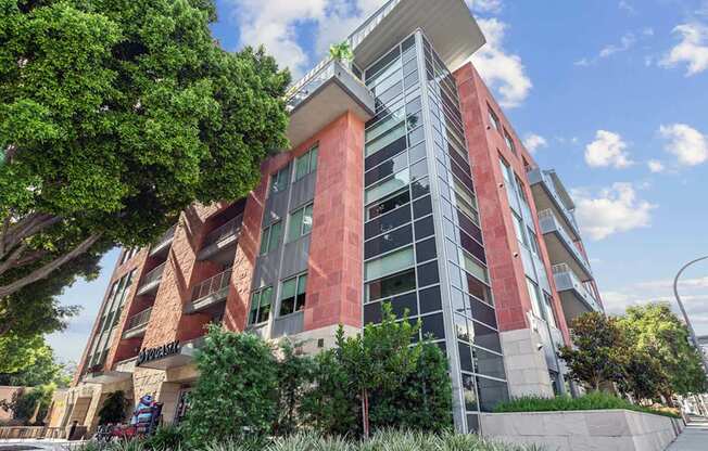 WELCOME TO CATANIA - APARTMENTS IN PASADENA, CALIFORNIA