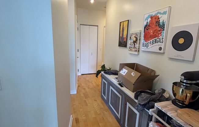 330 W Grand Ave