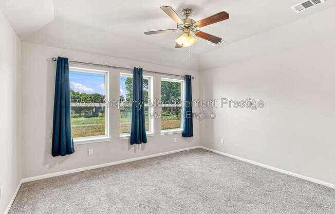 7333 HINSDALE DR