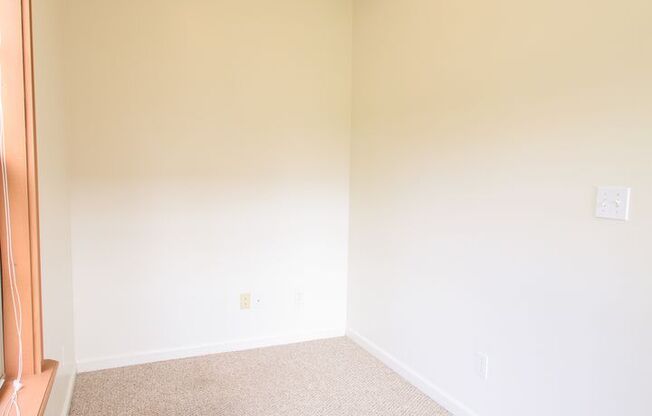 2 beds, 2 baths, 1,850 sqft, $2,285