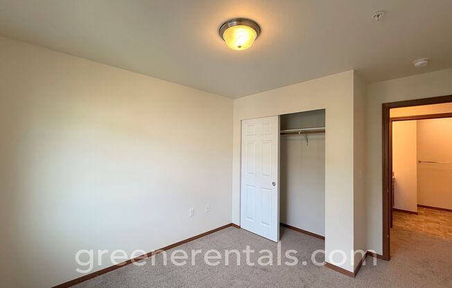 2 beds, 2 baths, 1,050 sqft, $1,735, Unit 1415-201