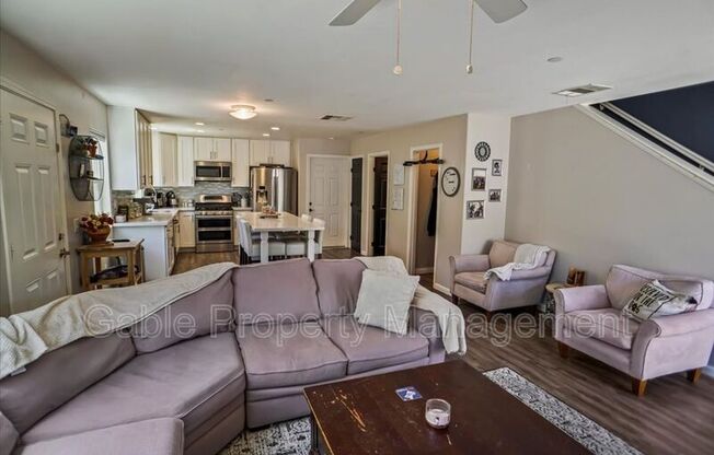 21716 DOSS PL