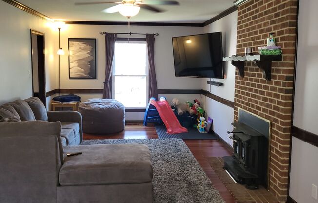 Spacious Home in Quiet Neighborhood
