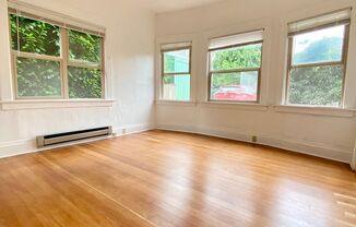 1421 On Queen Anne Apartments