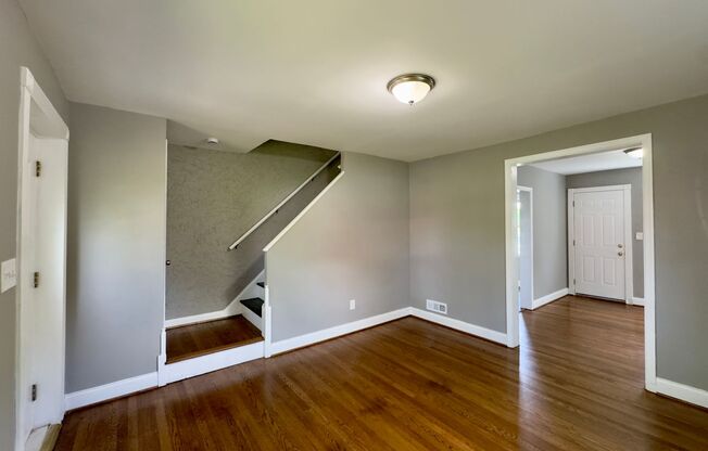 Charming 2Bed/1Bath in Cameron Village, MD