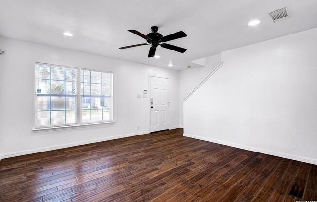 10110 AMBER FLORA DR