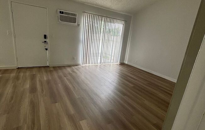 WOODCREST APARTMENTS