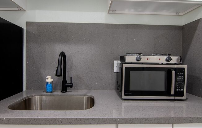 Studio, 1 bath, 141 sqft, $1,095.42, Unit 23