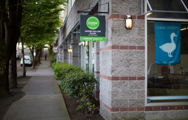 2 beds, 1 bath, 784 sqft, $1,599, Unit GHP410