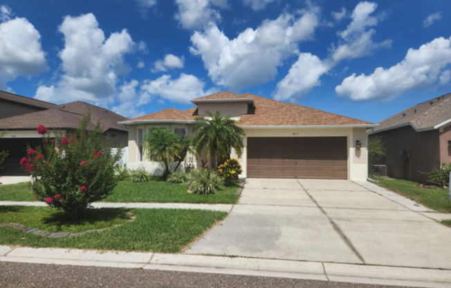 8116 MOCCASIN TRL DR