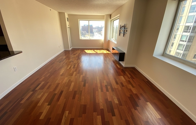 2 beds, 2 baths, 1,067 sqft, $3,850, Unit 809