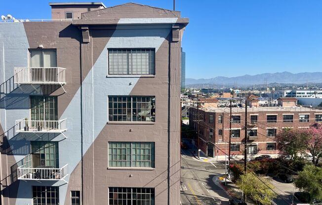 1 bed, 2 baths, 1,189 sqft, $3,950, Unit 504