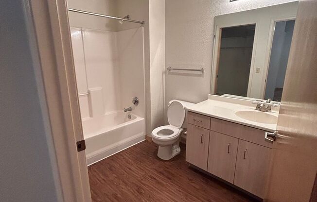 1 bed, 2.5 baths, 1,740 sqft, $1,580, Unit 110