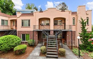 1322 NE 68 AVE