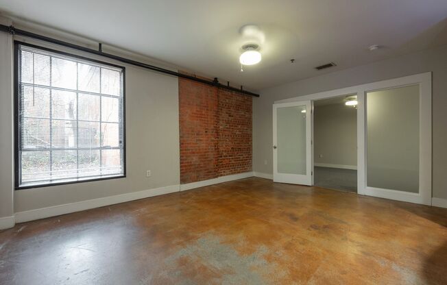 2 beds, 2 baths, 945 sqft, $1,295, Unit 301