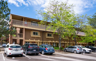 3293 Madison Avenue S303