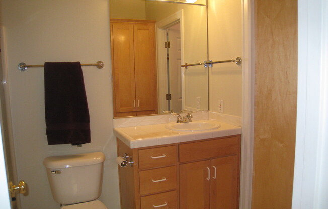 2 beds, 2.5 baths, $2,395, Unit 1528