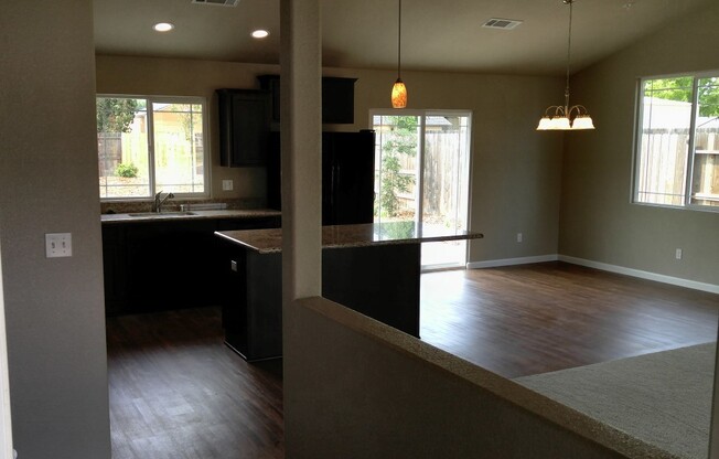 $1000 MOVE IN SPECIAL OFF FIRST MONTHS RENT.