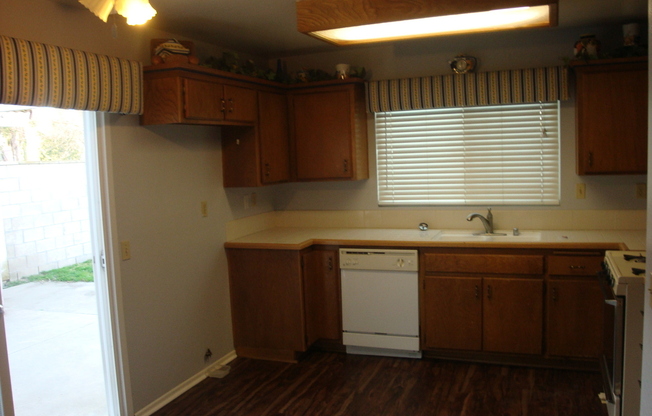 Single family home in Creekside