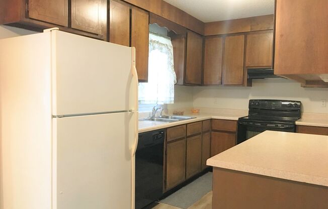 Charming 3 Bedroom, 2 Bath with Sunroom