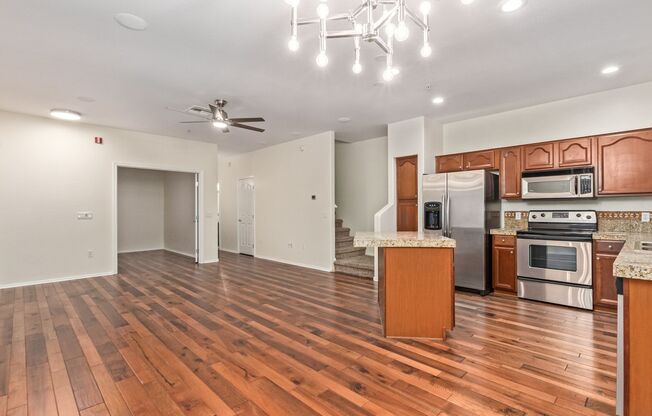 4 beds, 2.5 baths, $2,200, Unit #1171