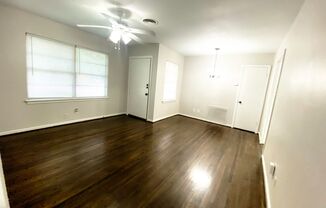 3 beds, 1 bath, $1,425