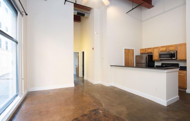 2 beds, 2 baths, 900 sqft, $1,840, Unit 108