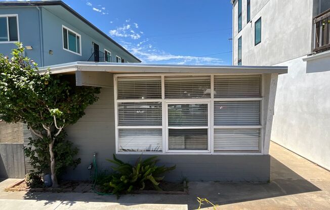 2 Bedroom 1 Bath Single Story Unit with Private Fenced Yard- Ocean Beach