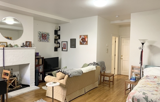 139 BEACON ST
