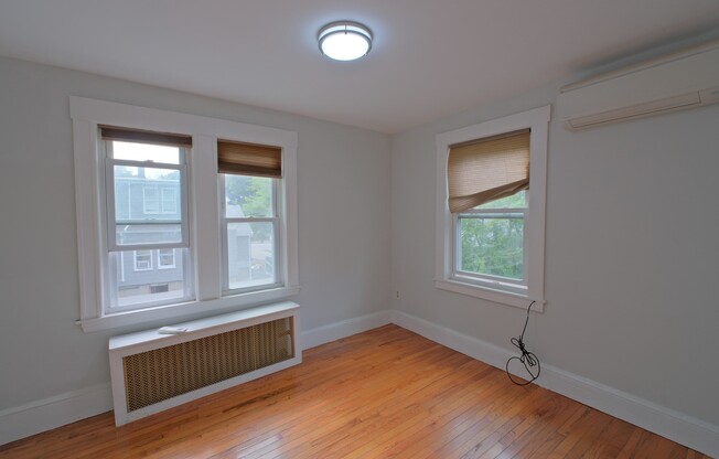 3 beds, 1.5 baths, 1,108 sqft, $2,600, Unit 2