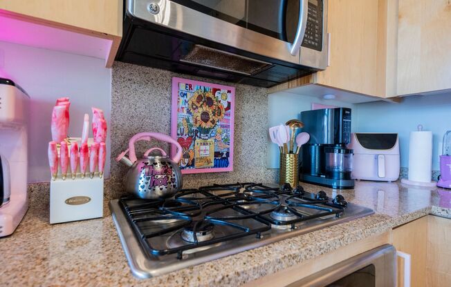 Studio, 1 bath, $1,950, Unit # 753