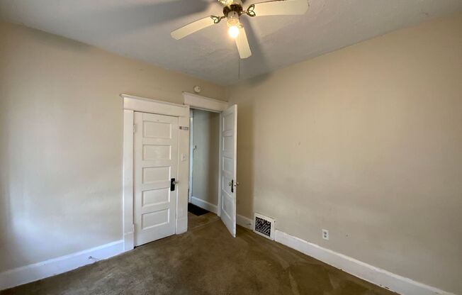 3 beds, 1 bath, $945