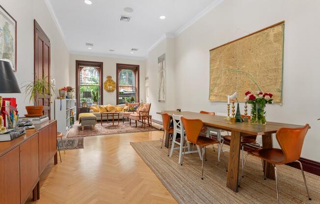 52 W 69 ST