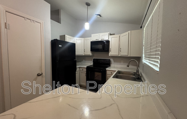 12537 N 83 DR