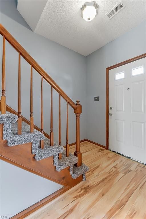 823 CREEKSIDE CRES