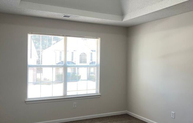 5 beds, 3 baths, $2,575