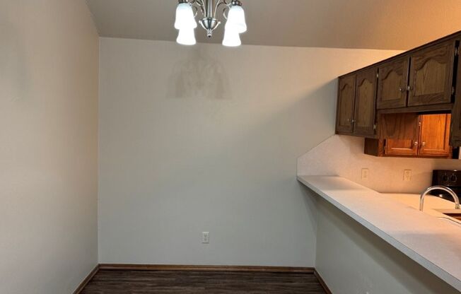 3 bed in Moore schools new paint, ready for move in!