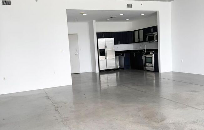 Studio, 1 bath, 962 sqft, $3,150, Unit Unit 705