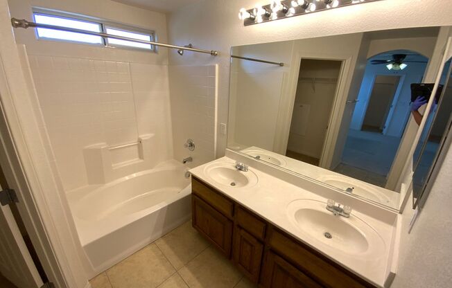 4 beds, 2.5 baths, $1,995