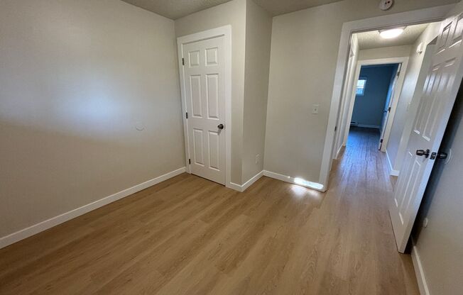 2 beds, 1 bath, 845 sqft, $1,625, Unit 28