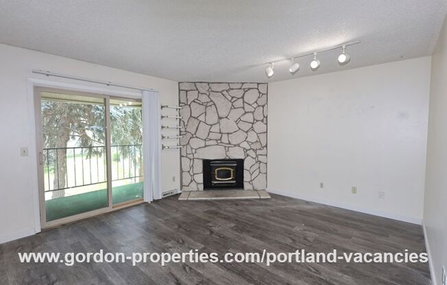 2 beds, 1 bath, $1,495