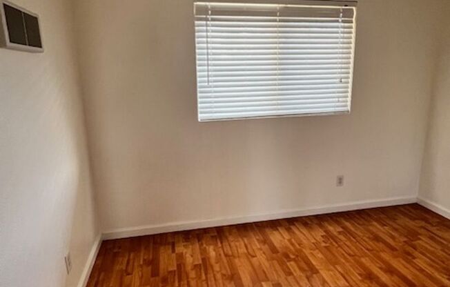 2 beds, 1 bath, $2,100, Unit 6434 Unit 511